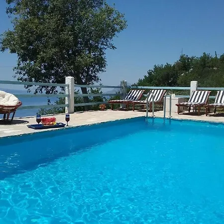 Stone House With Swimming Pool *